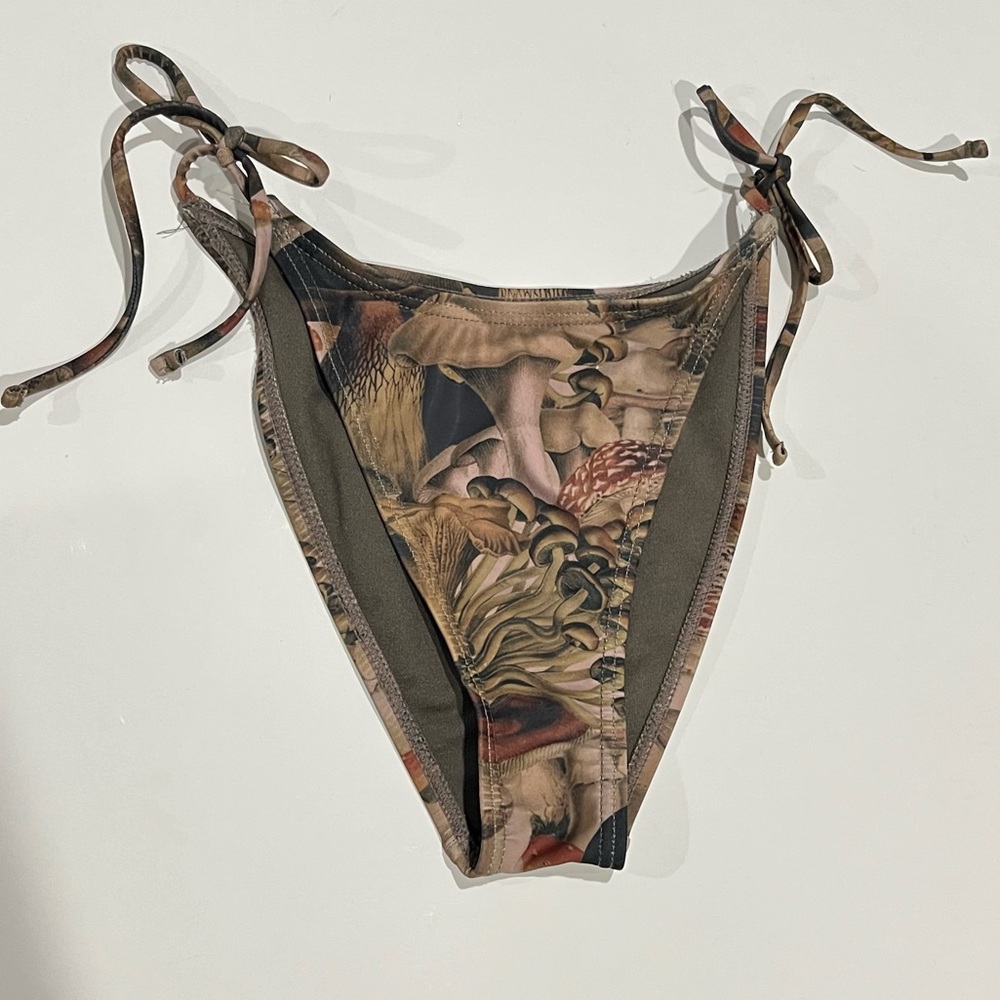 Petals & Peacocks Swim Mushroom Bikini Bottom Large